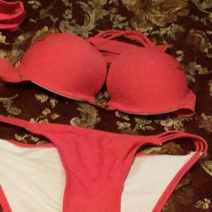 Bikini large top small bottoms